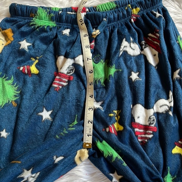 Peanuts Christmas PJ Pants - Picture 8 of 10